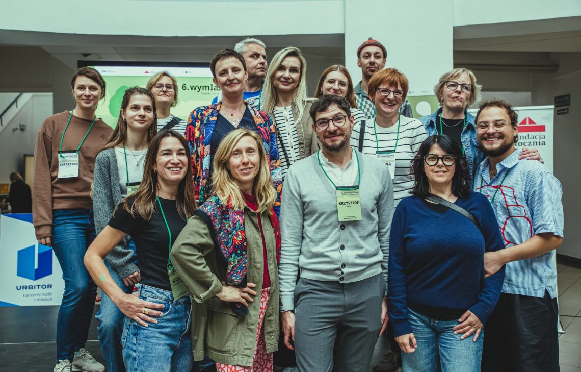 członkowie i członkinie Fundacji Inicjatyw Społeczno Ekonomicznych (FISE)