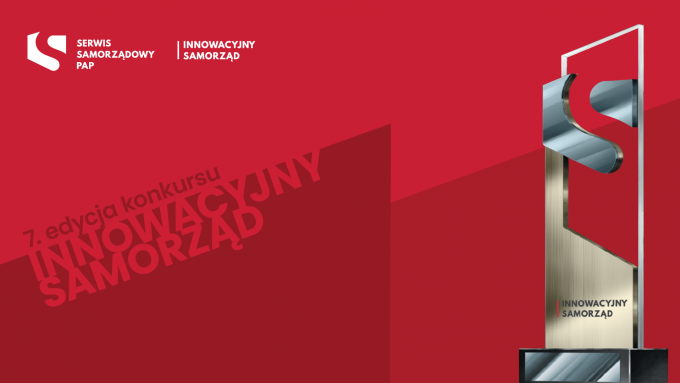 czerwona grafika z hasłem "innowacyjny samorząd" i statuetką nagrody z prawej strony