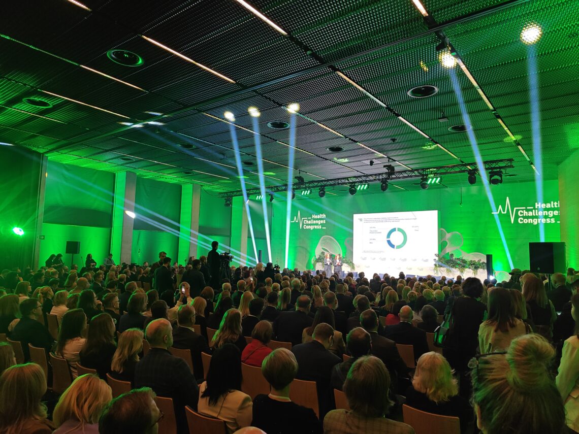 sala wypełniona uczestnikami kongresu