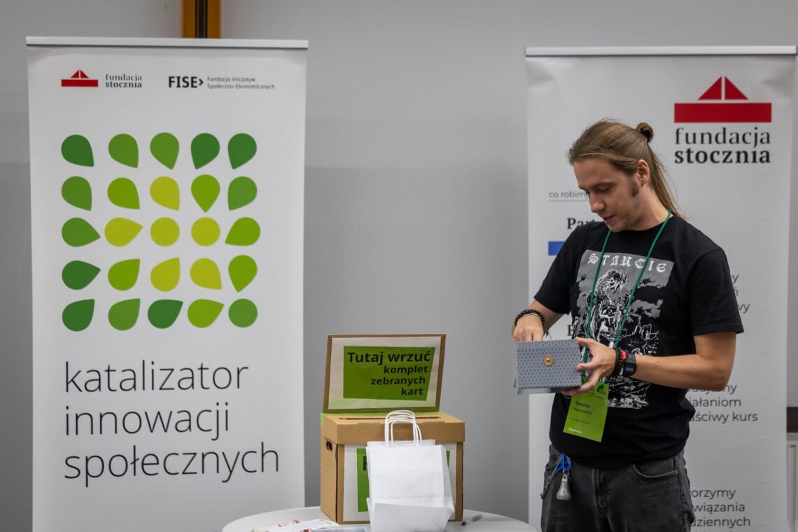 stoisko portalu innowacjespoleczne.pl